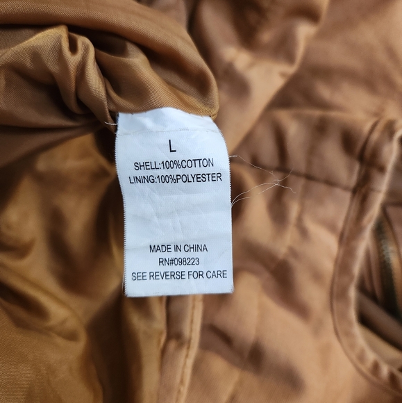 Men's Brown/Orange Quilted Vest - Picture 9 of 13